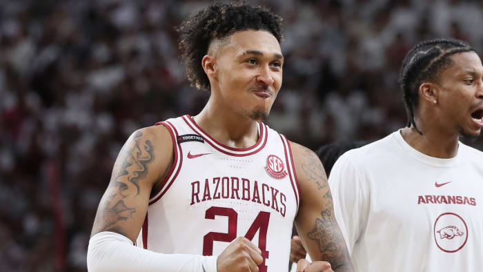 Razorbacks' Jeremiah Davenport pumped up against Duke